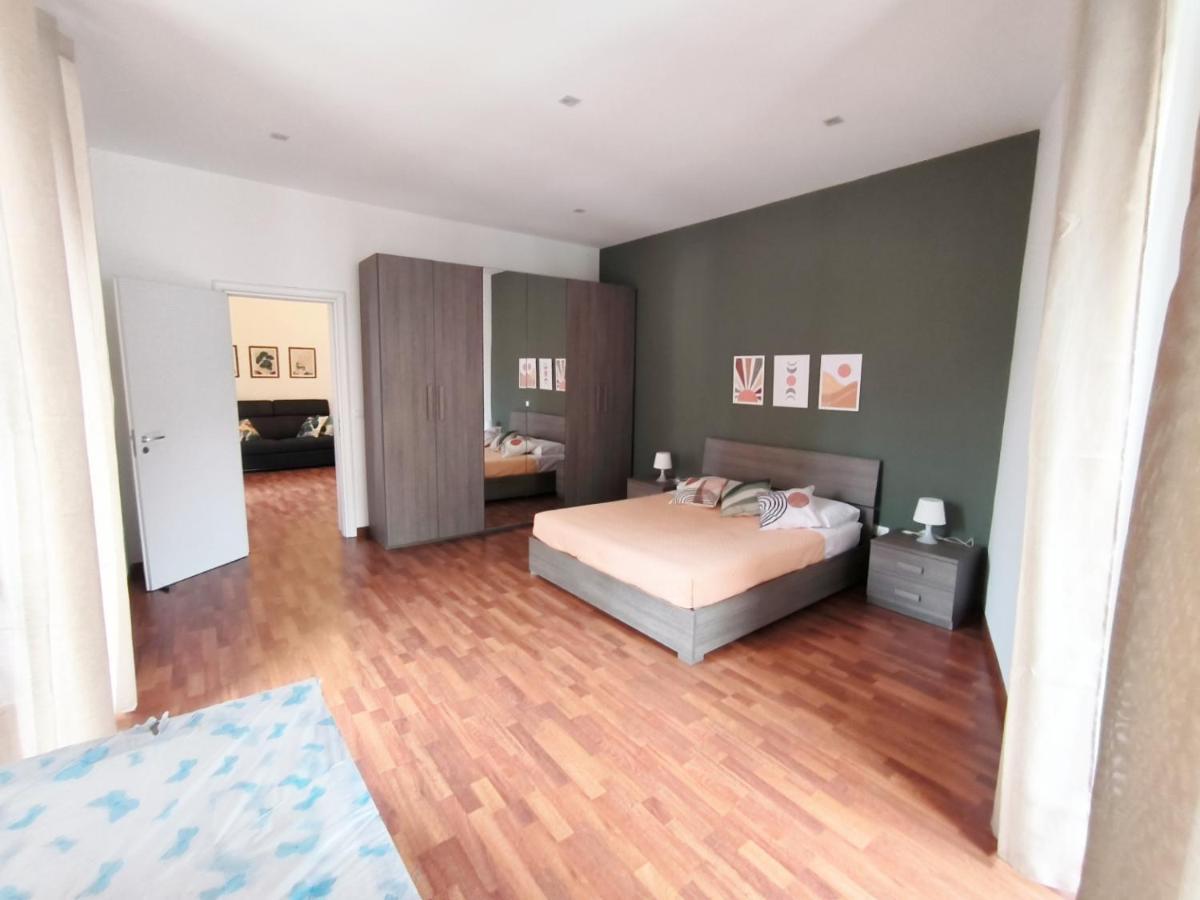 Re Federico II Apartment Катания Екстериор снимка