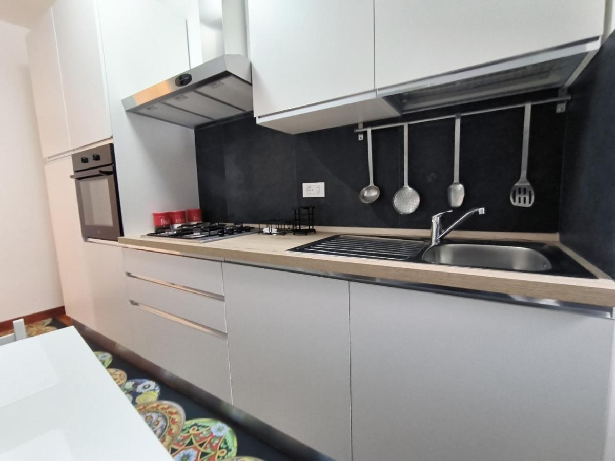 Re Federico II Apartment Катания Екстериор снимка
