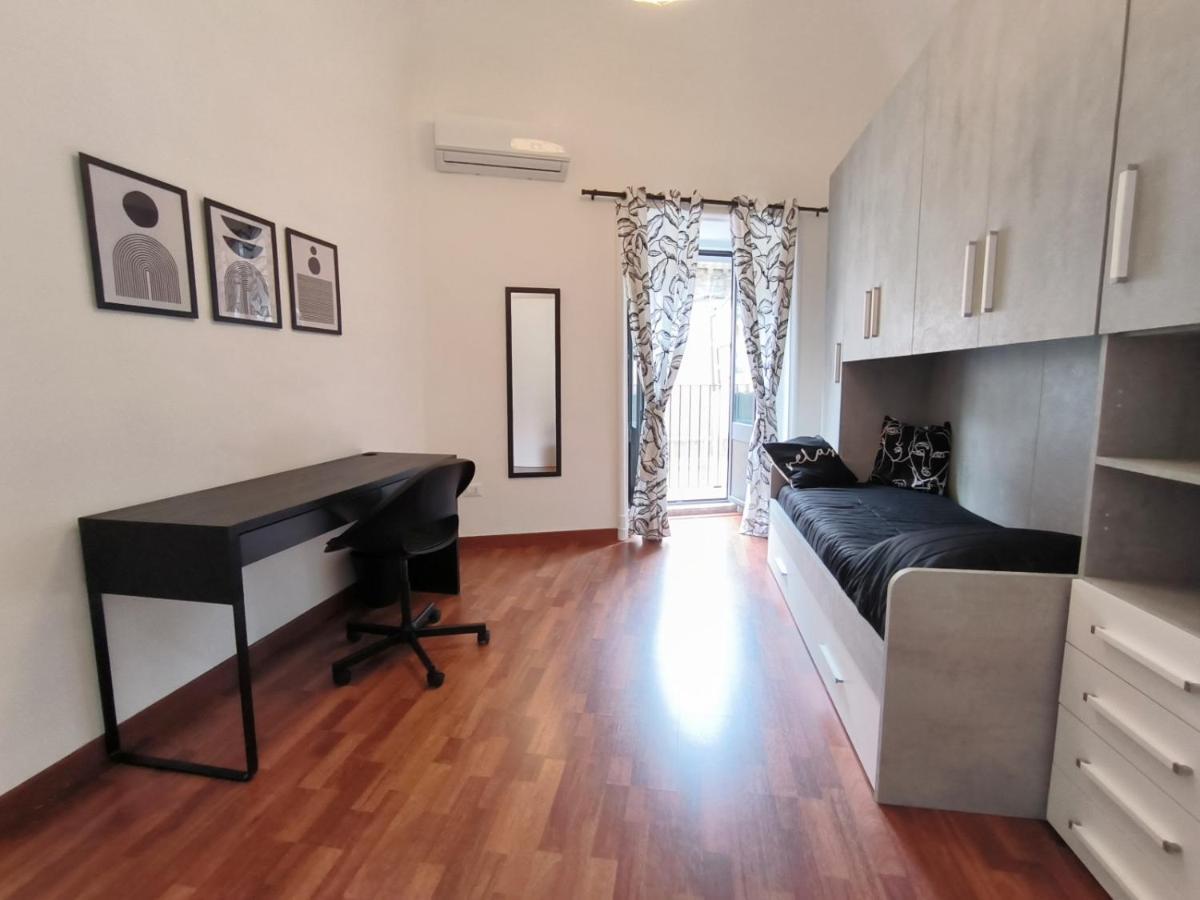 Re Federico II Apartment Катания Екстериор снимка