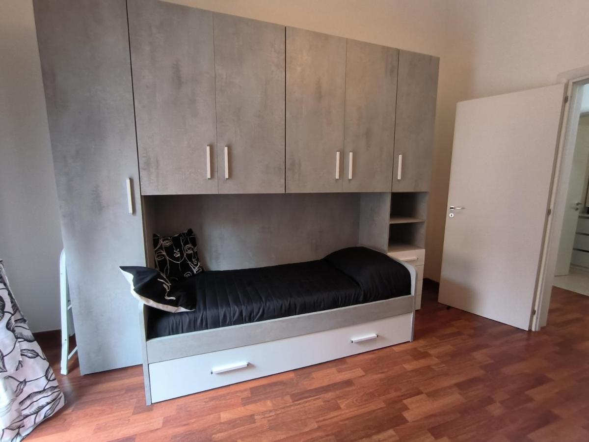 Re Federico II Apartment Катания Екстериор снимка